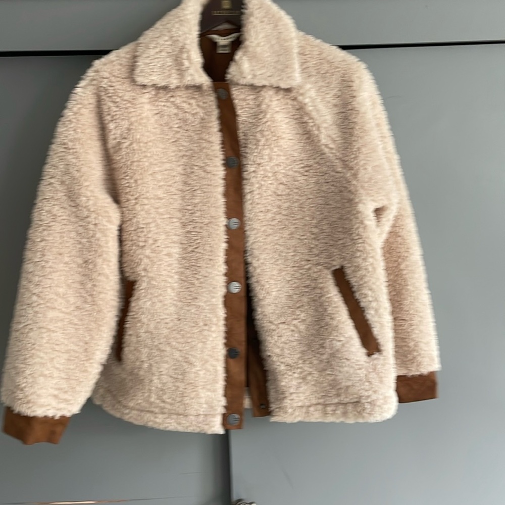 Billabong jacket NWT. Never worn